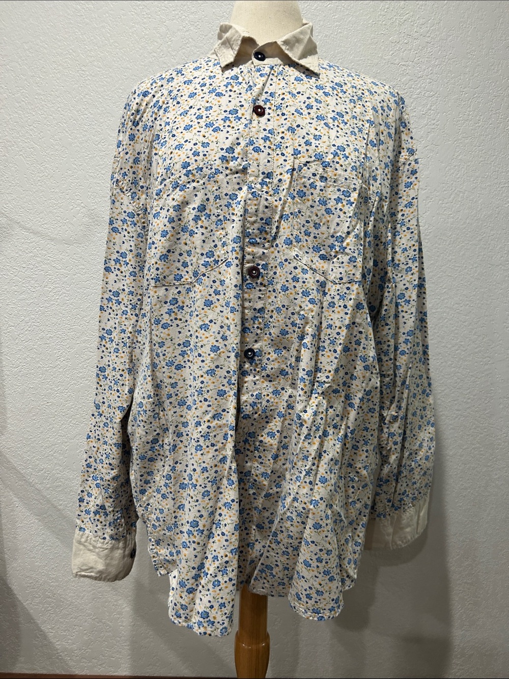 EUC Magnolia Pearl blue yellow Floral Button-Up Boyfriend Blouse shirt tunic